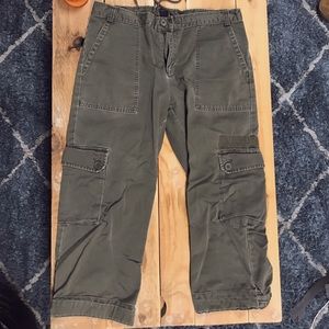 Gap cargo army green pants